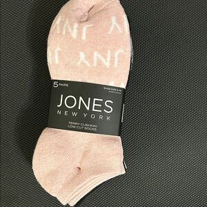 Jones New York Soft Terry Cushion Socks. Pack of 5. Low cut. S: 5-10.